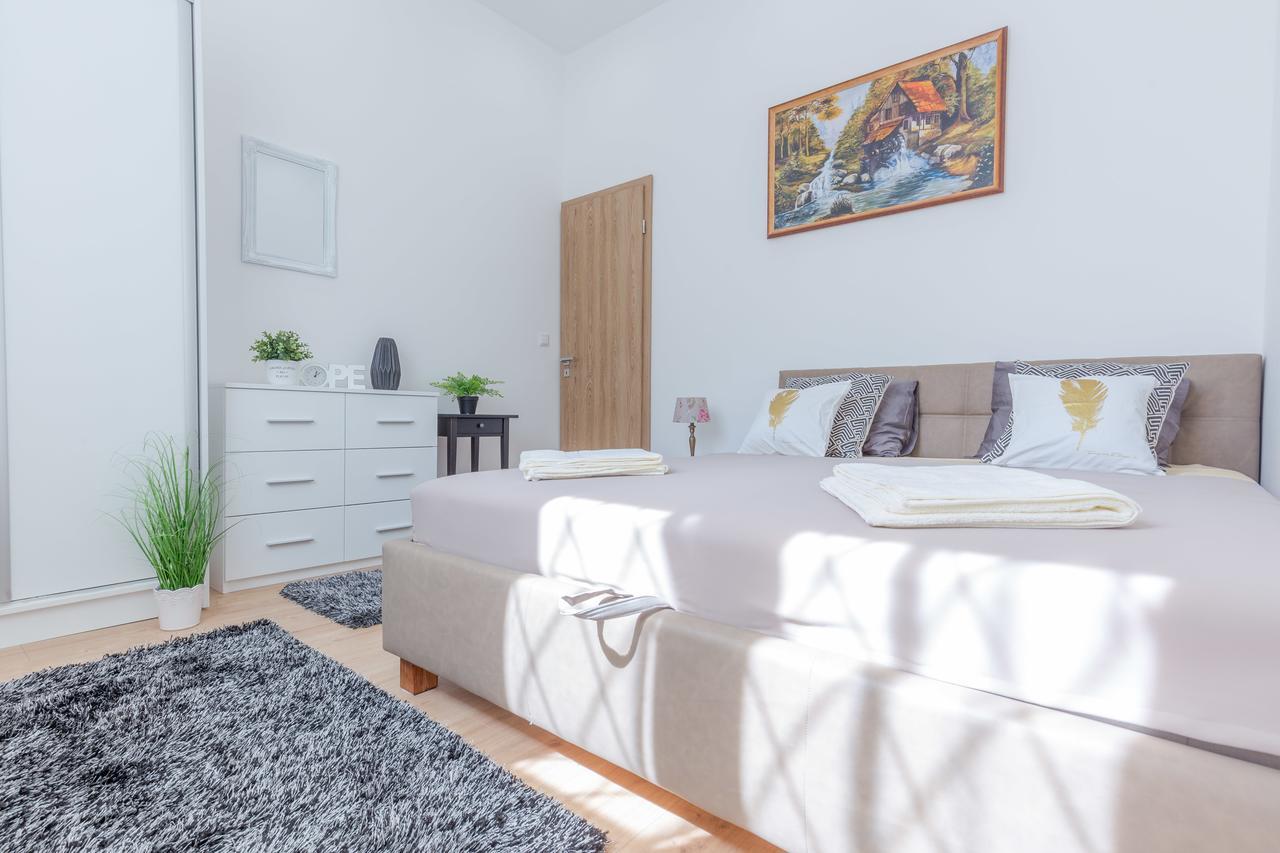 בודפשט Real Apartments Zoltan מראה חיצוני תמונה